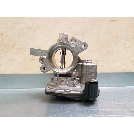 Caja Mariposa Para Opel Corsa D