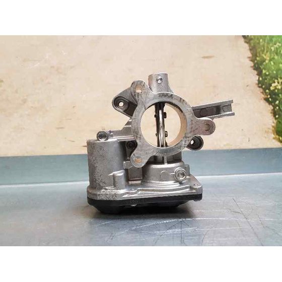 Caja Mariposa Para Opel Corsa D