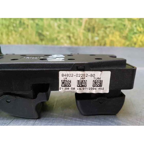 Mando Elevalunas Delantero Izquierdo Para Toyota Corolla