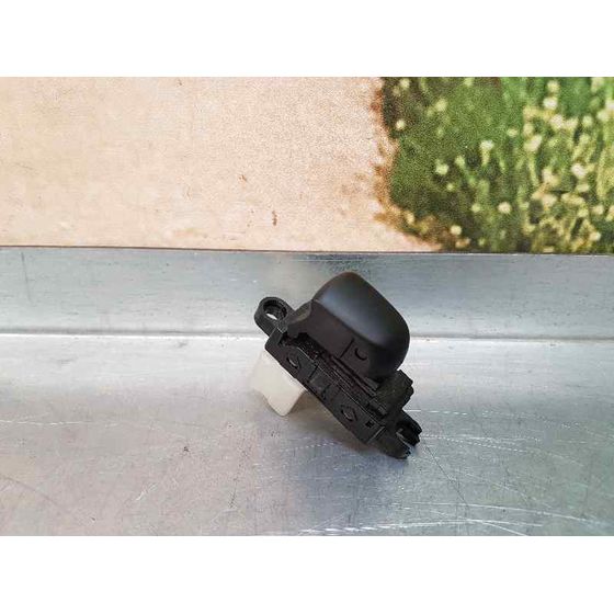 Mando Elevalunas Trasero Izquierdo Para Nissan Qashqai