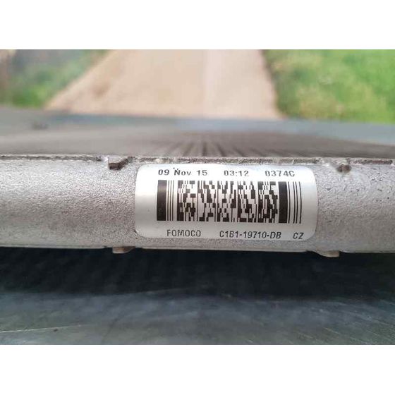 Condensador / Radiador Aire Acondicionado Para Ford Fiesta