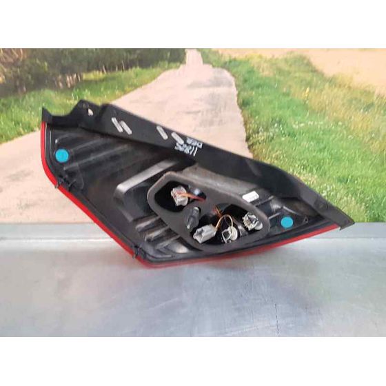 Piloto Trasero Derecho Para Ford Fiesta