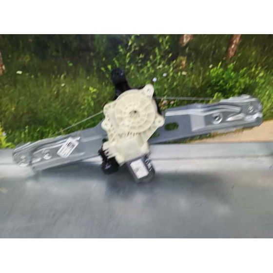 Elevalunas Trasero Derecho Para Ford Focus Lim.