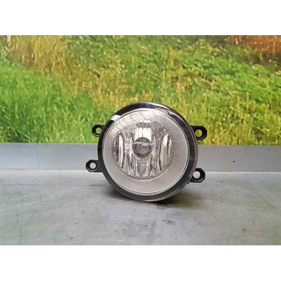 Faro Antiniebla Derecho para Toyota Auris