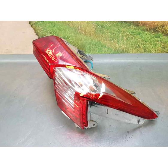 Piloto Trasero Central Para Kymco Super