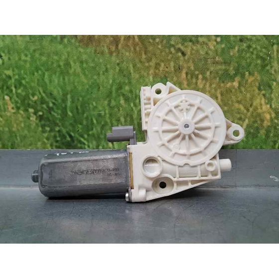 Motor Elevalunas Delantero Derecho para Peugeot 307 (S1)