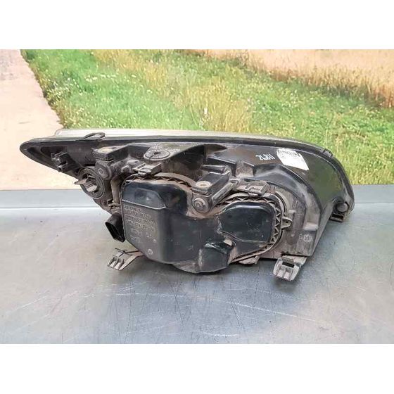 Faro Izquierdo Para Ford Focus Lim.