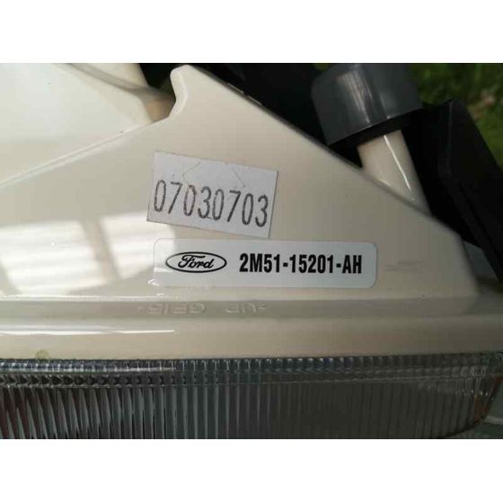 Faro Antiniebla Izquierdo para Ford Focus Berlina (Cak)