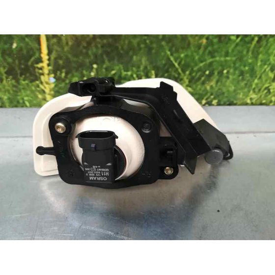 Faro Antiniebla Derecho para Ford Focus Turnier (Cak)