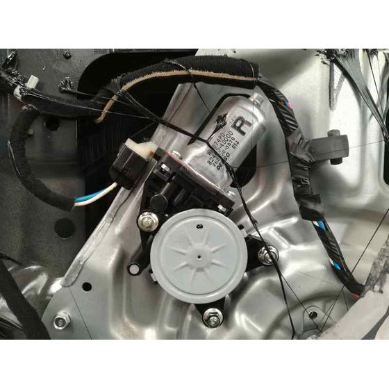 Elevalunas Delantero Derecho Para Kia Carnival