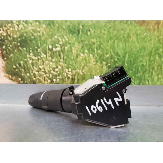 Mando Limpia Para Nissan Tiida