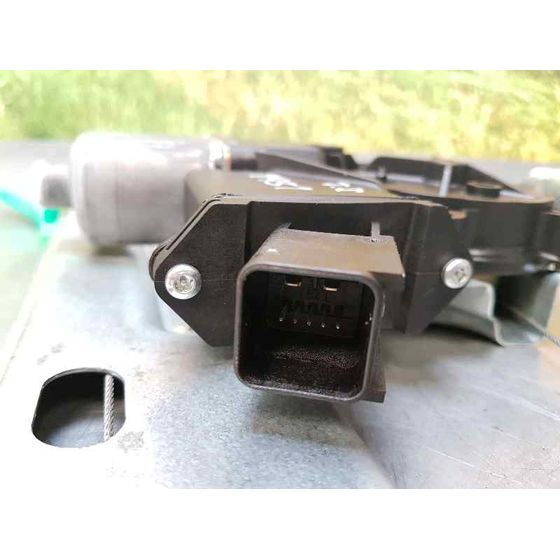 Elevalunas Trasero Izquierdo Para Opel Astra J Lim.