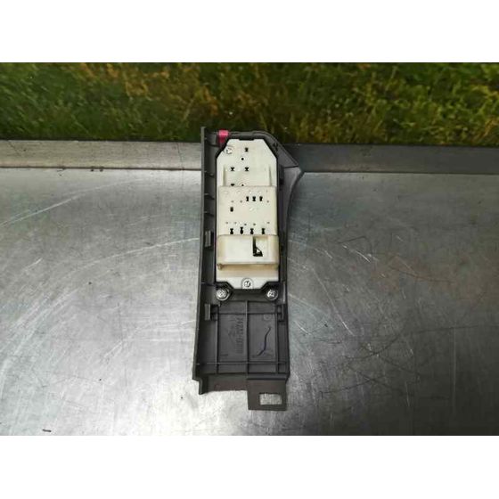Mando Elevalunas Delantero Izquierdo para Toyota Yaris