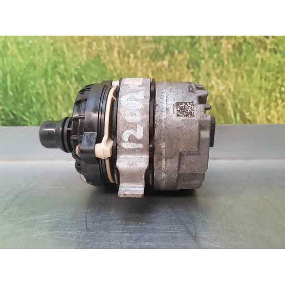 Bomba Agua Adicional Para Mercedes Clase C Coupe