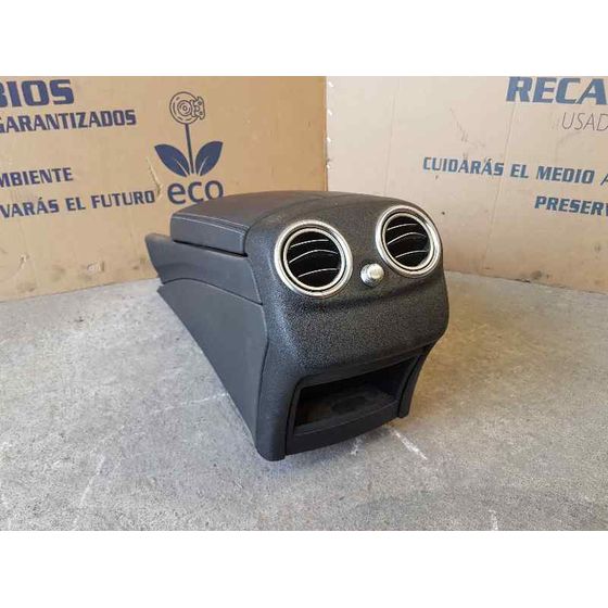 Consola Para Mercedes Clase C Coupe