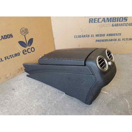 Consola Para Mercedes Clase C Coupe