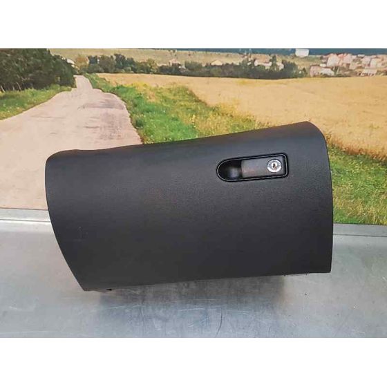 Guantera para Mercedes-Benz Clase C Coupe (W205)