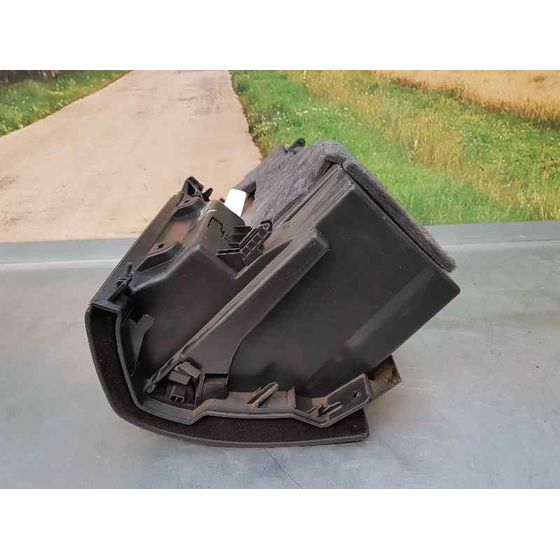 Guantera para Mercedes-Benz Clase C Coupe (W205)