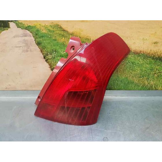 Piloto Trasero Derecho Para Suzuki Swift Berlina