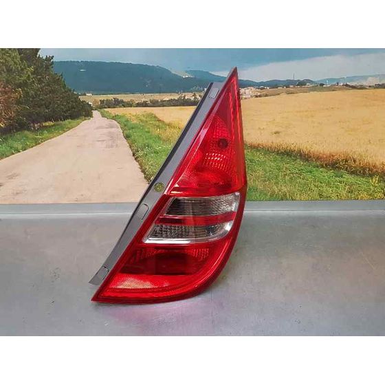 Piloto Trasero Derecho Para Hyundai I30