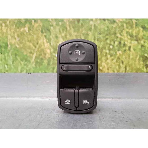 Mando Elevalunas Delantero Izquierdo Para Opel Corsa E