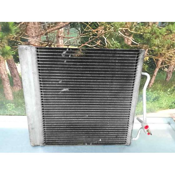 Condensador / Radiador Aire Acondicionado Para Smart Coupe