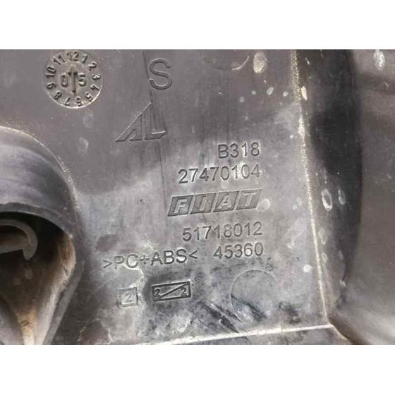 Faro Antiniebla Trasero Izquierdo Para Fiat Grande Punto