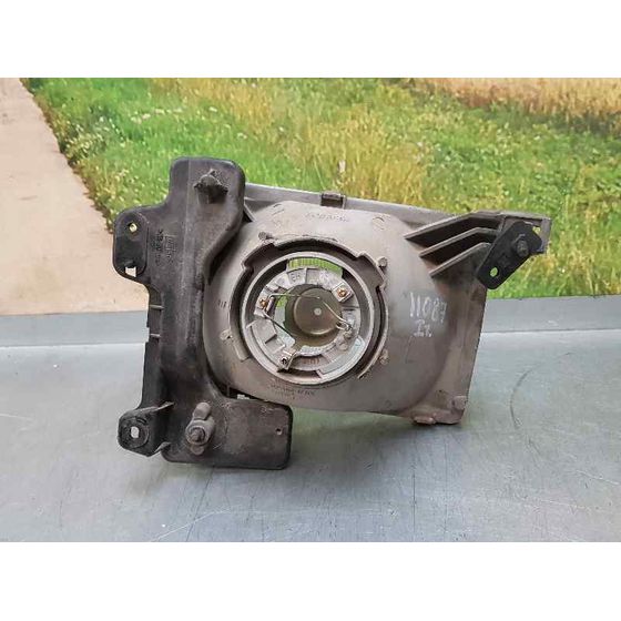 Faro Izquierdo para Nissan Pick-Up (D22)