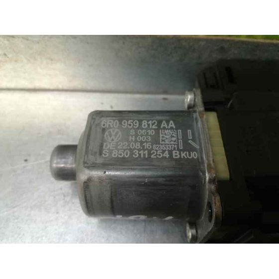 Motor Elevalunas Trasero Derecho para Volkswagen Polo (6C1)