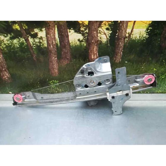 Elevalunas Delantero Derecho Para Peugeot 208