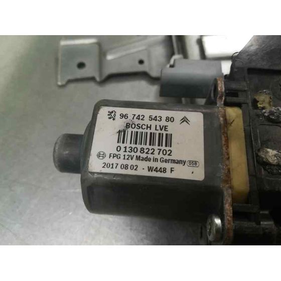 Elevalunas Delantero Derecho Para Peugeot 208