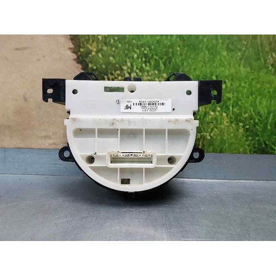 Mando Climatizador Para Nissan Micra