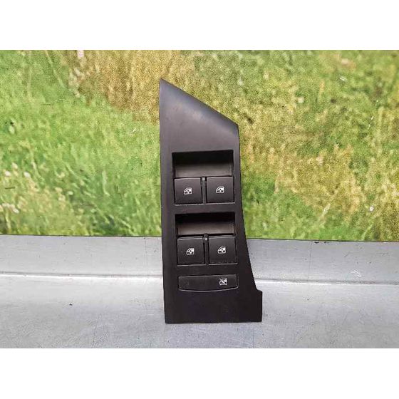 Mando Elevalunas Delantero Izquierdo Para Opel Astra J Lim.