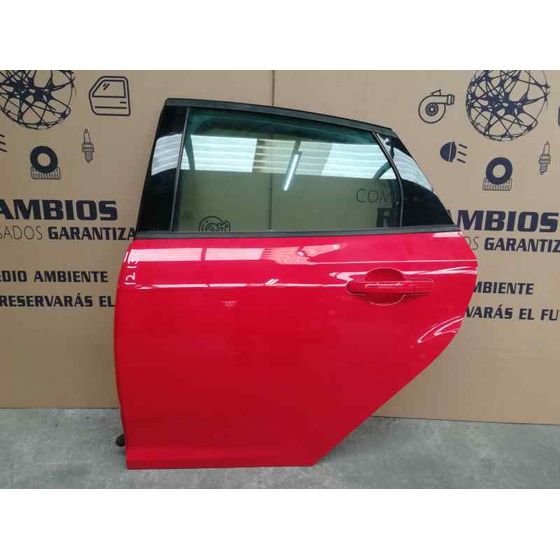 Puerta Trasera Izquierda Para Ford Focus Lim.