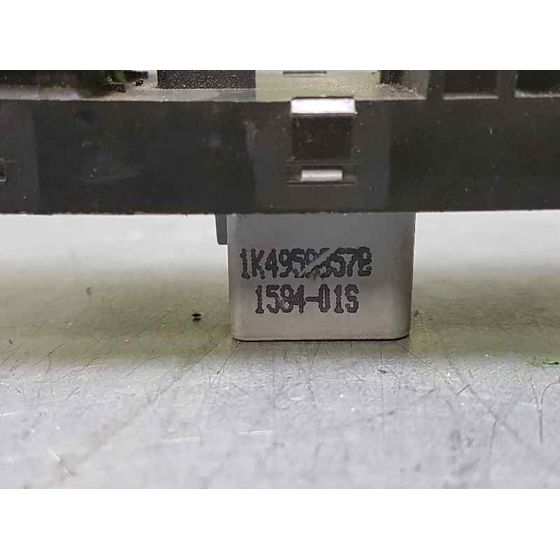 Mando Elevalunas Delantero Izquierdo Para Seat Altea Xl