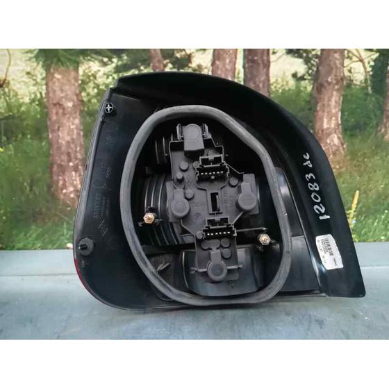 Piloto Trasero Derecho Para Renault Scenic Rx4