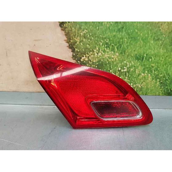 Piloto Trasero Izquierdo Para Opel Astra J Lim.