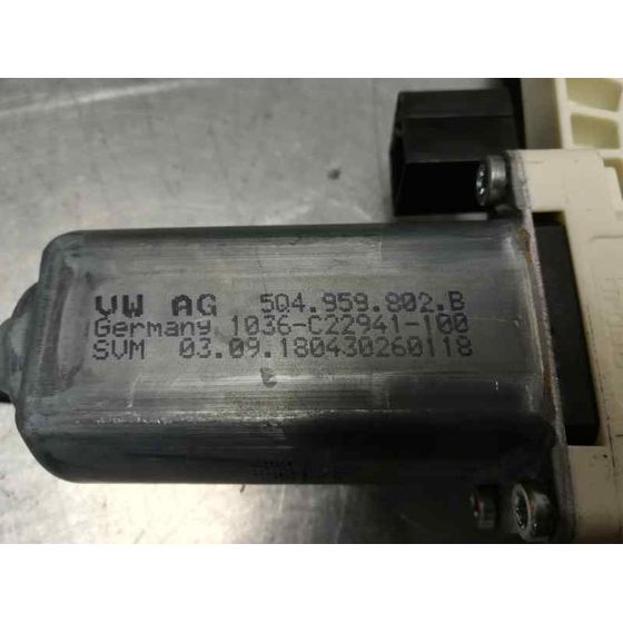 Elevalunas Delantero Derecho Para Volkswagen Passat Lim.