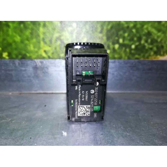 Boton Freno Mano Electrico Para Volkswagen Passat Lim.