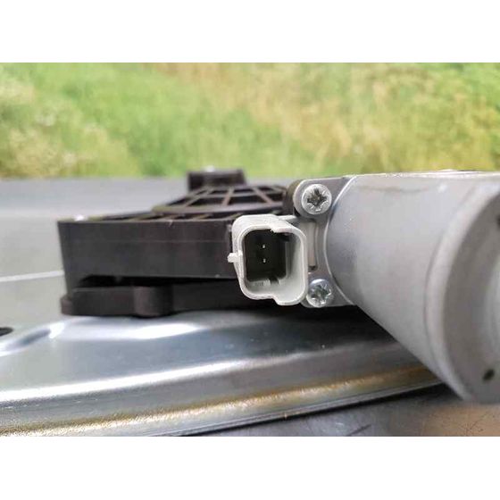 Elevalunas Delantero Derecho Para Nissan Pulsar