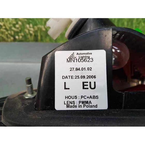 Piloto Trasero Izquierdo Para Mitsubishi Colt Berlina 3