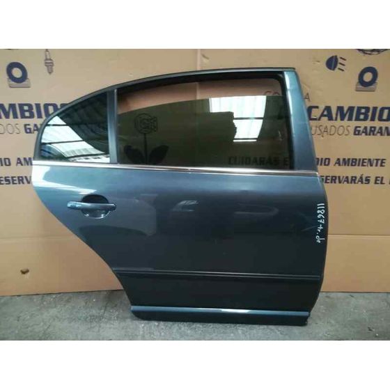 Puerta Trasera Derecha Para Skoda Superb