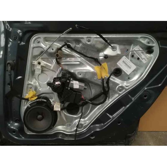 Elevalunas Trasero Derecho Para Skoda Superb