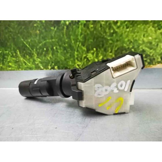 Mando Limpia Para Nissan Pathfinder