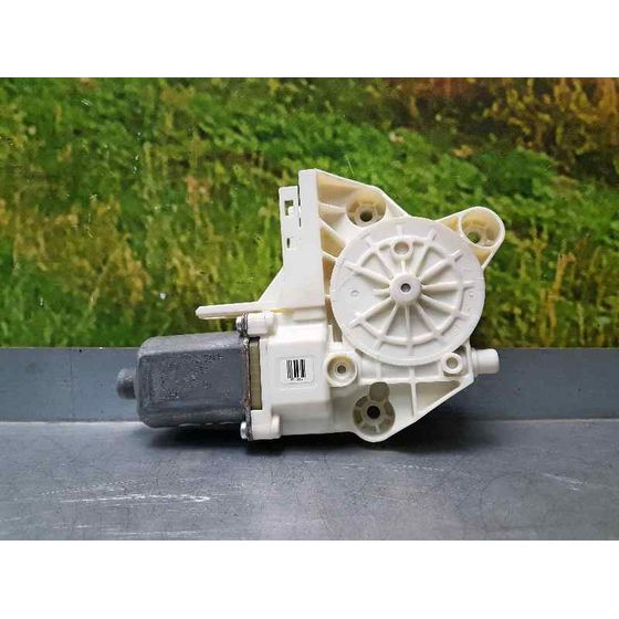 Motor Elevalunas Delantero Derecho Para Ford Focus Lim.