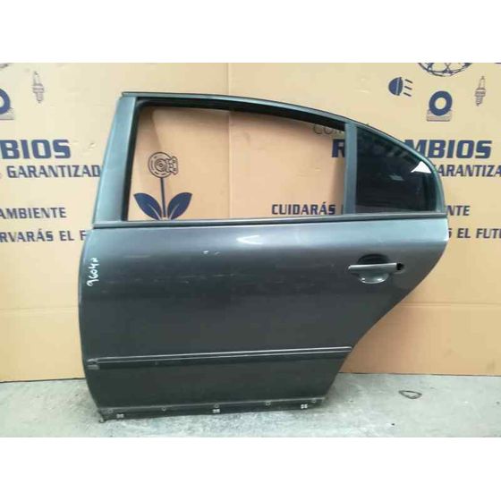 Puerta Trasera Izquierda Para Skoda Superb