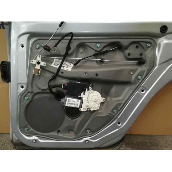 Elevalunas Trasero Derecho Para Volkswagen Bora Berlina