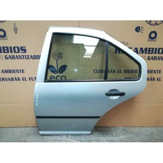 Puerta Trasera Izquierda Para Volkswagen Bora Berlina