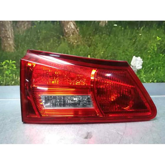 Piloto Trasero Izquierdo Para Lexus Is200