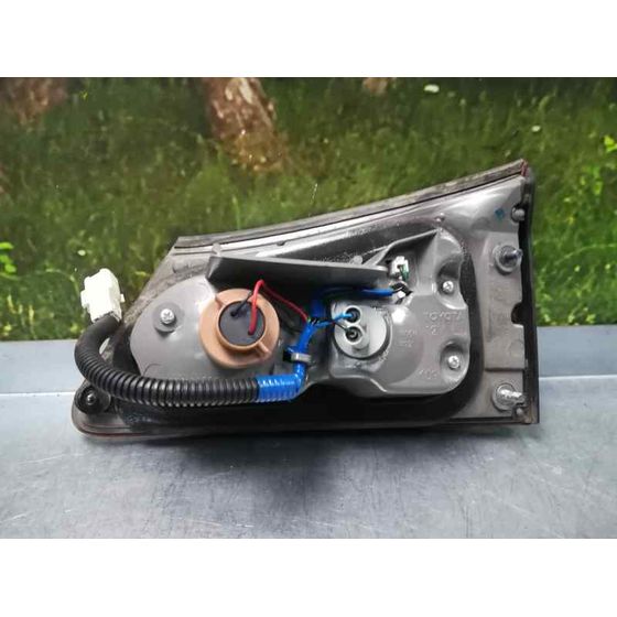 Piloto Trasero Izquierdo Para Lexus Is200